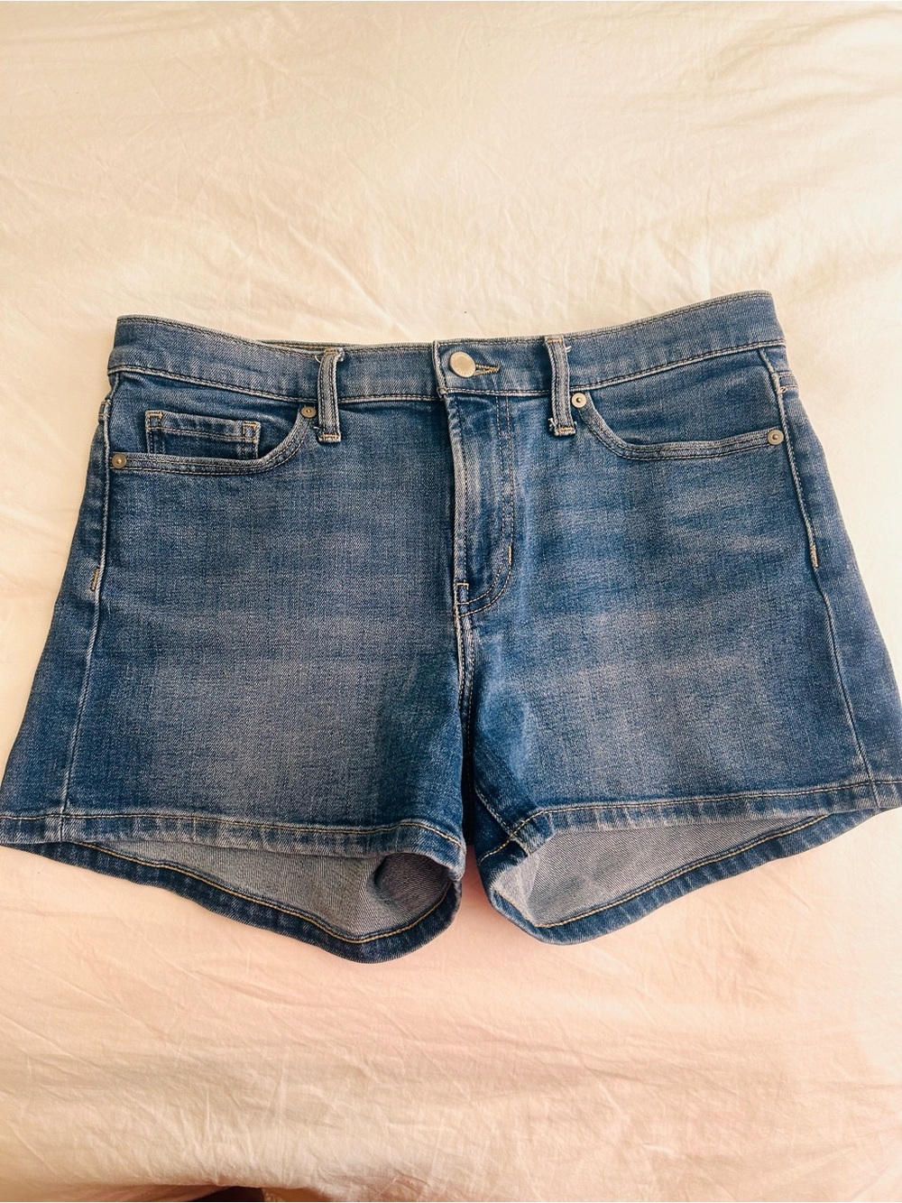 Banana Republic Classic Blue Denim Jean Shorts mid rise 8/29